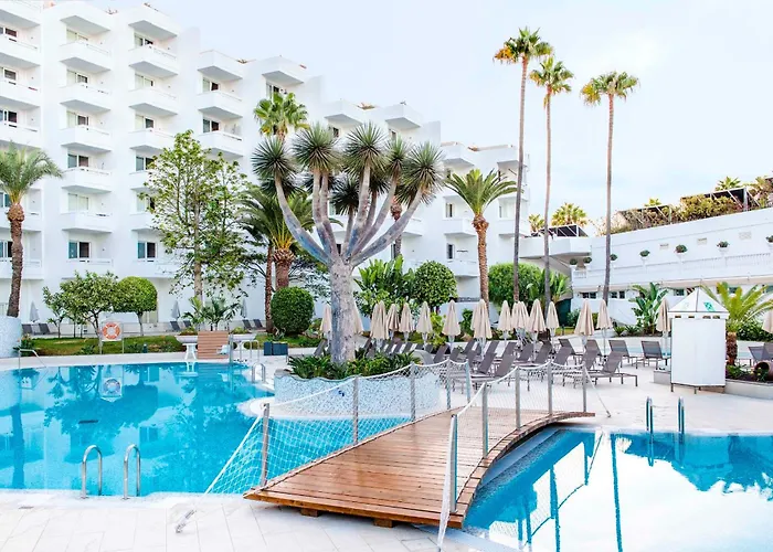 מלון Spring Vulcano 4*