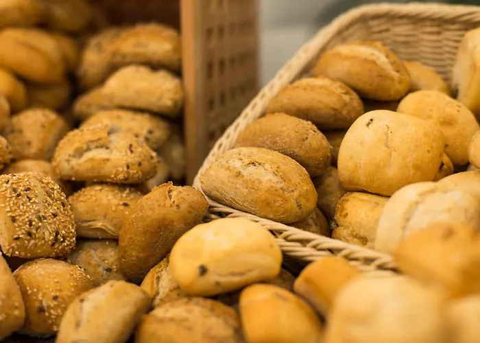 מלון Spring Vulcano 4*